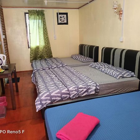 Strawberry Rest House Mesilou Kampong Kundassan Exterior foto